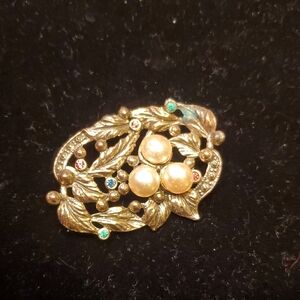 Elegant Vintage 1920's Brooch